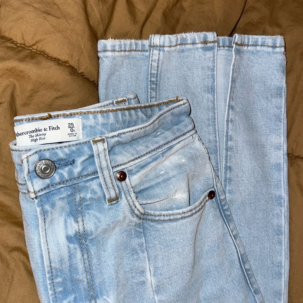 Abercrombie 0S Skinny High Rise Jeans